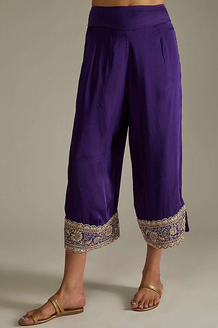 Violet Dupion Silk Embroidered Kaftan Set by Minaxi Dadoo at Pernia's Pop Up Shop