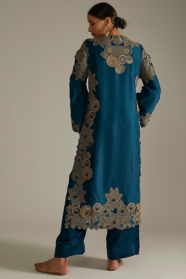 Peacock Blue Embroidered Kurta Set by Minaxi Dadoo at Pernia's Pop Up Shop