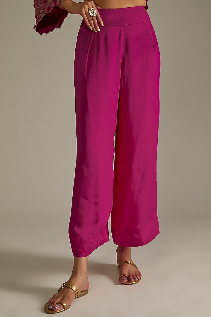 Rani Pink Embroidered Kurta Set by Minaxi Dadoo at Pernia's Pop Up Shop