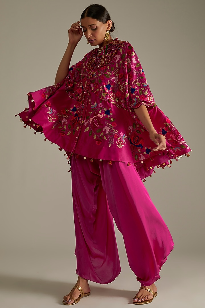 Rani Pink Embroidered Cape Set by Minaxi Dadoo at Pernia's Pop Up Shop