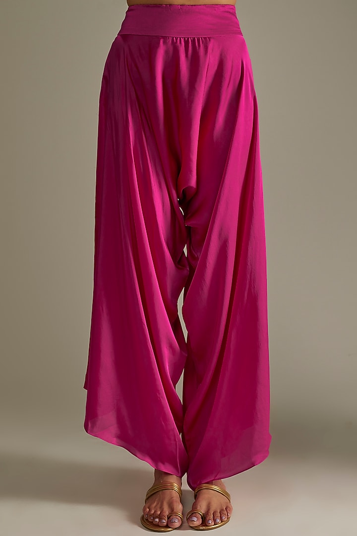 Rani Pink Embroidered Cape Set by Minaxi Dadoo at Pernia's Pop Up Shop