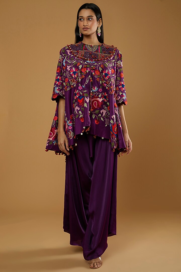 Purple Embroidered Cape Set by Minaxi Dadoo at Pernia's Pop Up Shop