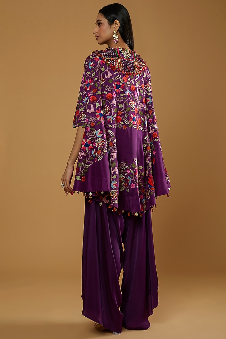 Purple Embroidered Cape Set by Minaxi Dadoo at Pernia's Pop Up Shop