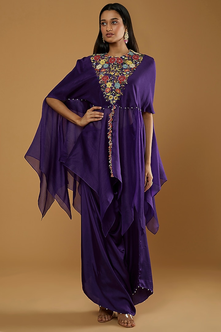 Violet Embroidered Cape Set by Minaxi Dadoo at Pernia's Pop Up Shop
