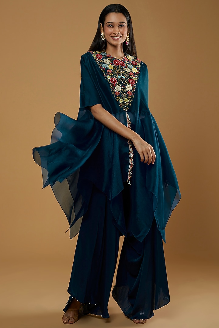 Peacock Blue Embellished Cape Set by Minaxi Dadoo at Pernia's Pop Up Shop