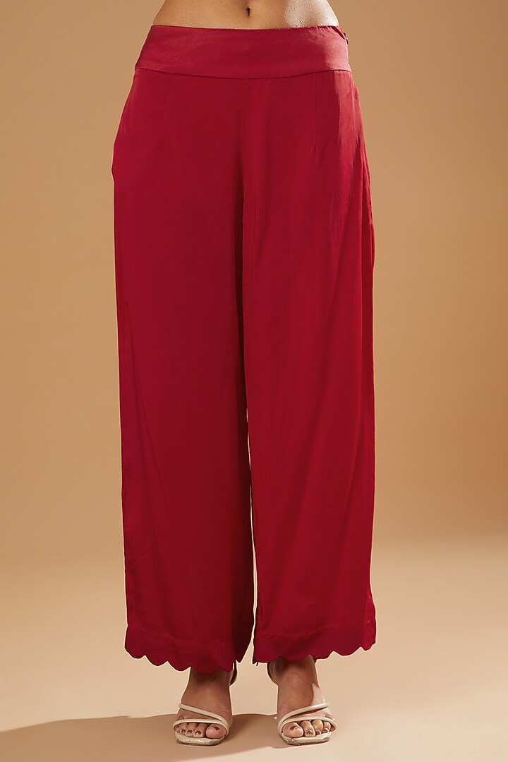Red Dupion Embellished Kurta Set by Minaxi Dadoo at Pernia's Pop Up Shop