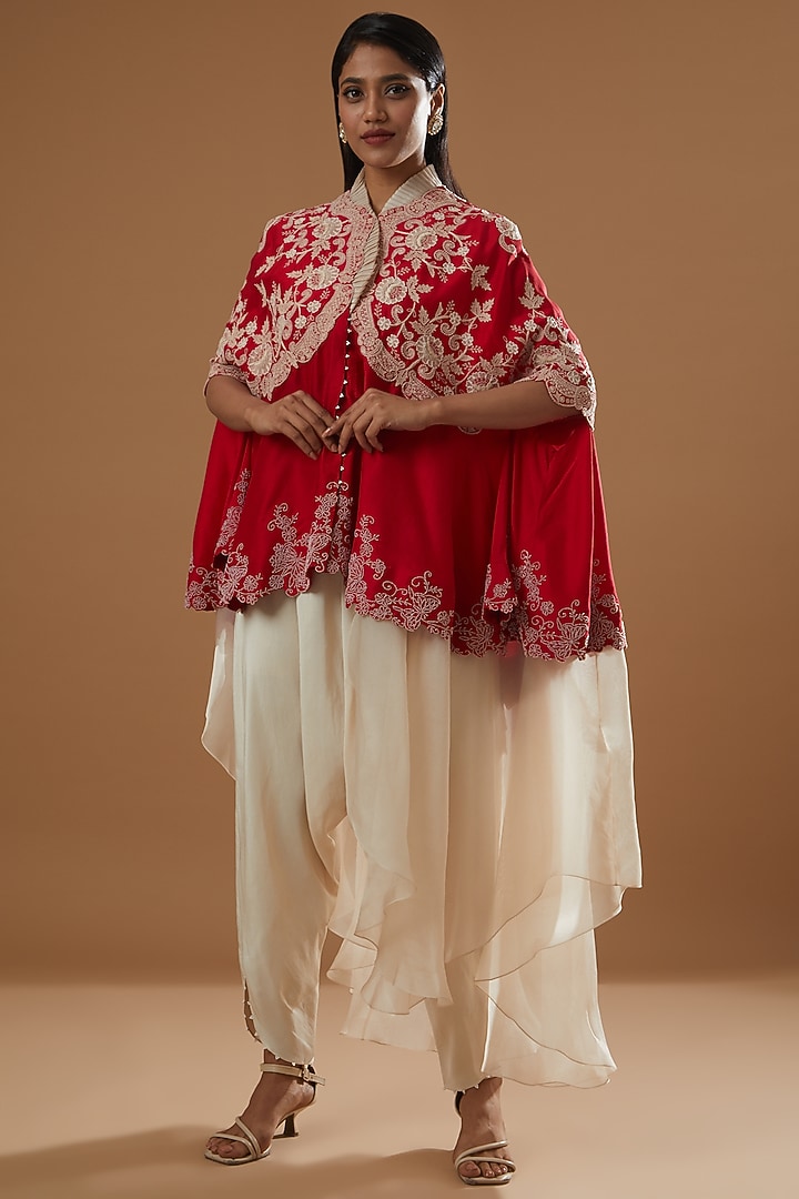 Red Embroidered Cape Set by Minaxi Dadoo at Pernia's Pop Up Shop