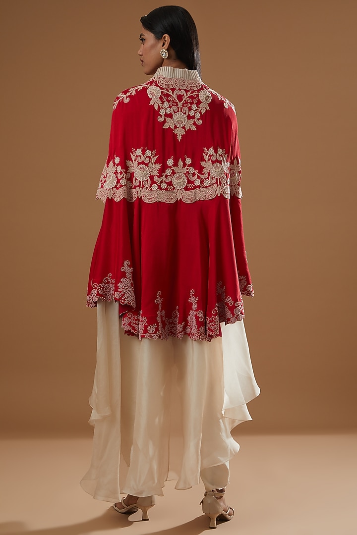 Red Embroidered Cape Set by Minaxi Dadoo at Pernia's Pop Up Shop