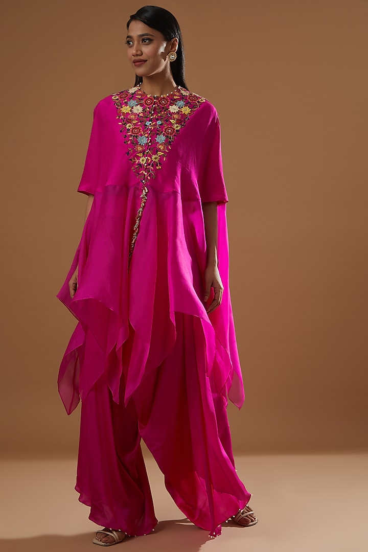 Rani Pink Embroidered Cape Set by Minaxi Dadoo at Pernia's Pop Up Shop