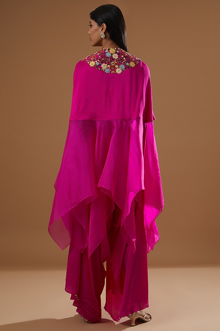 Rani Pink Embroidered Cape Set by Minaxi Dadoo at Pernia's Pop Up Shop