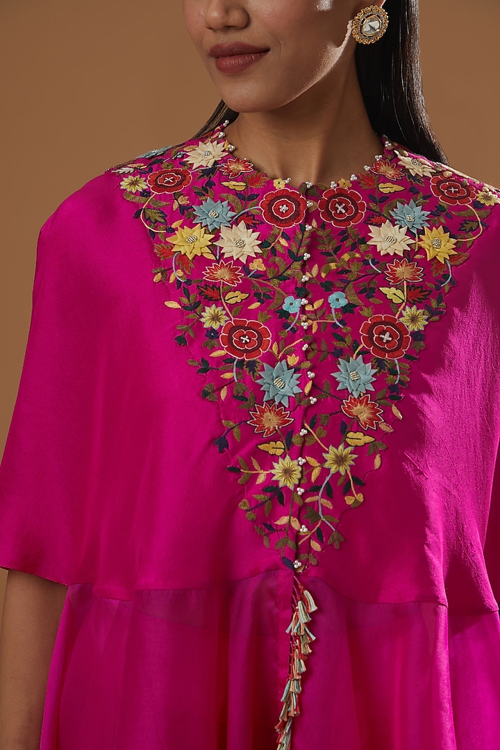 Rani Pink Embroidered Cape Set by Minaxi Dadoo at Pernia's Pop Up Shop