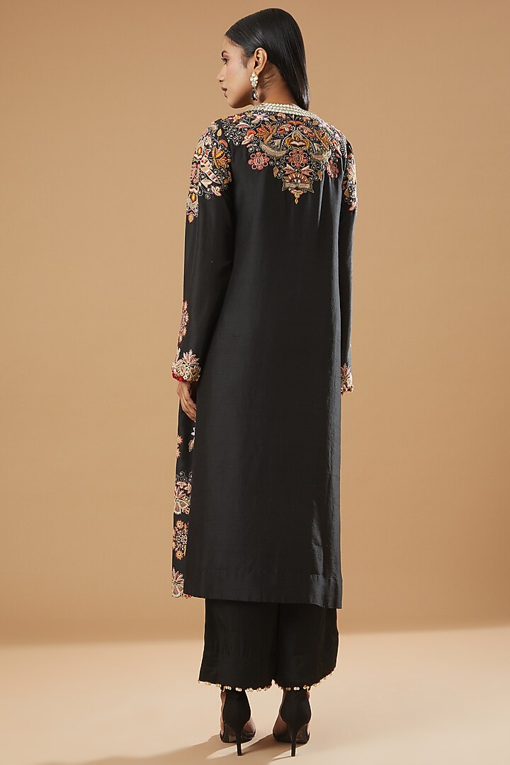 Black Embroidered Kurta Set by Minaxi Dadoo at Pernia's Pop Up Shop