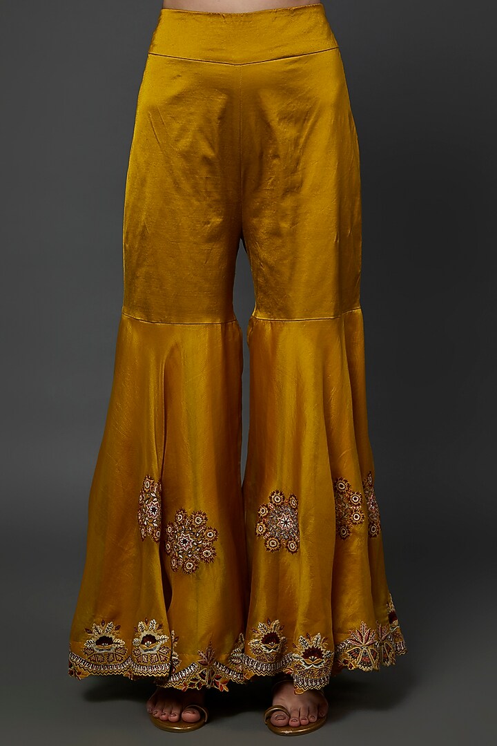 Yellow Embroidered Gharara Set by Minaxi Dadoo at Pernia's Pop Up Shop