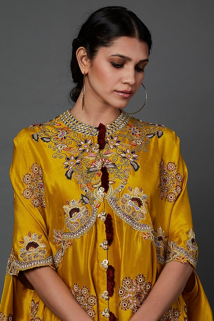 Yellow Embroidered Gharara Set by Minaxi Dadoo at Pernia's Pop Up Shop