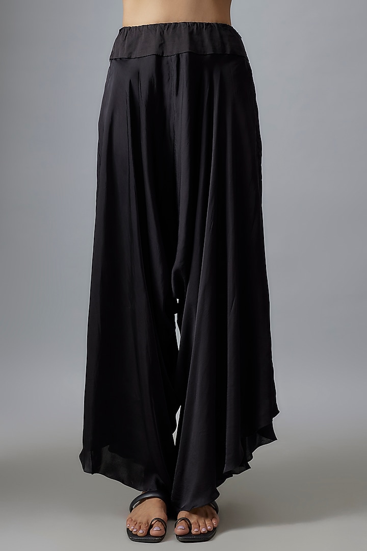 Black Silk & Organza Hankey Cape Set by Minaxi Dadoo at Pernia's Pop Up Shop