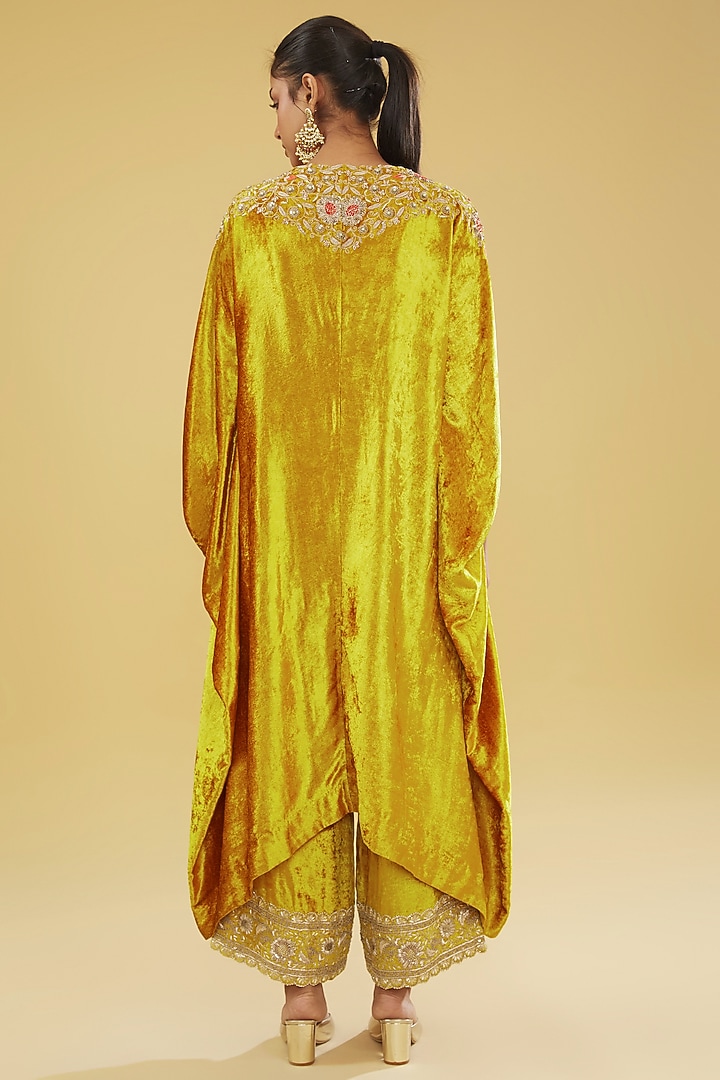 Yellow Velvet Thread Work Kaftan Set by Minaxi Dadoo at Pernia's Pop Up Shop
