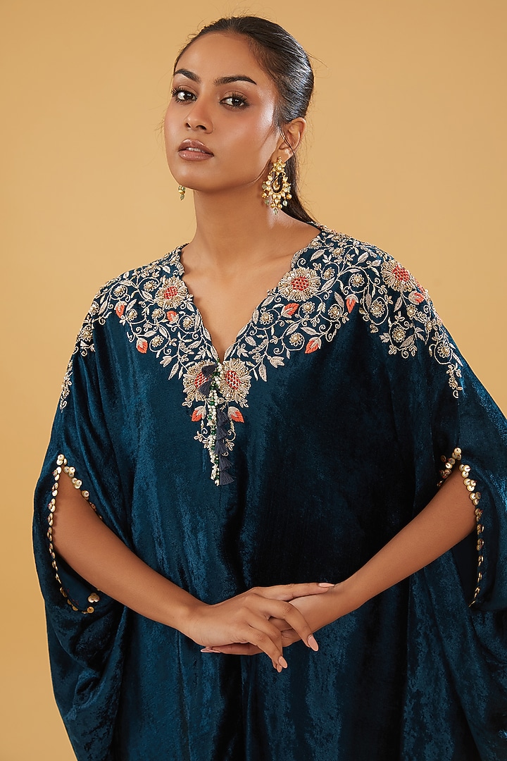 Blue Velvet Thread Work Kaftan Set by Minaxi Dadoo at Pernia's Pop Up Shop
