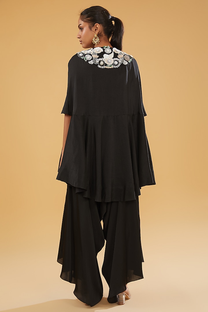 Black Dupion Thread Work Cape Set by Minaxi Dadoo at Pernia's Pop Up Shop