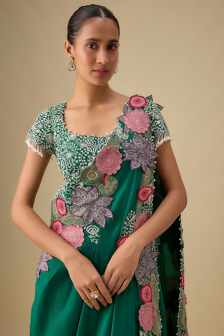 Green Dupion Silk Thread Draped Reception Saree Set by Minaxi Dadoo at Pernia's Pop Up Shop