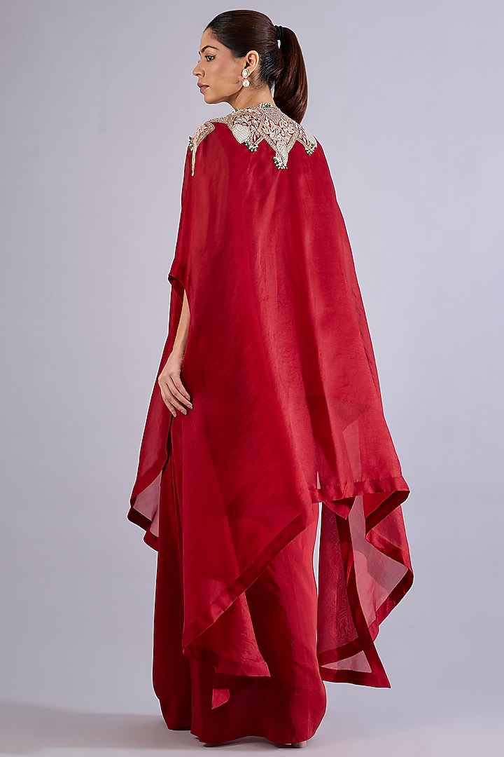 Red Organza Thread & Zari Work Cape Set by Minaxi Dadoo at Pernia's Pop Up Shop