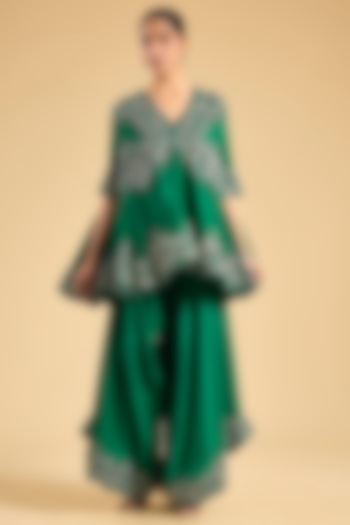 Green Dupion Silk Cape Set by Minaxi Dadoo at Pernia's Pop Up Shop