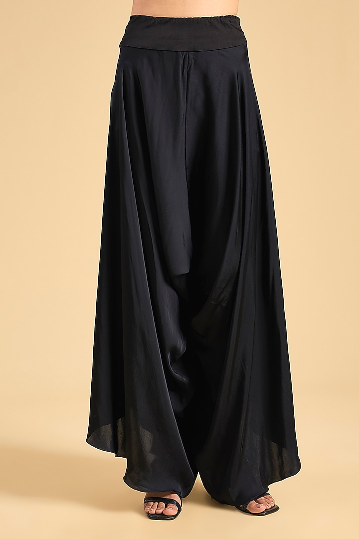 Black Silk & Organza Embroidered Cape Set by Minaxi Dadoo at Pernia's Pop Up Shop