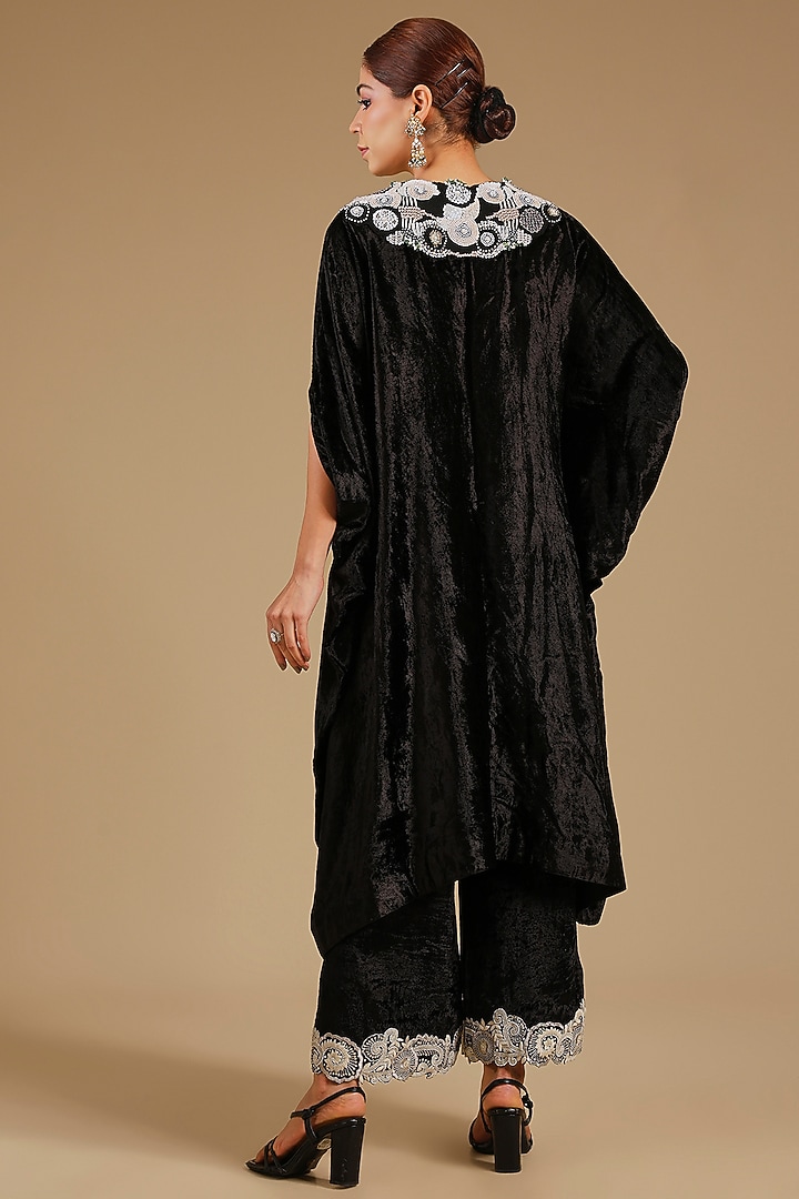 Blue Velvet Embroidered Kaftan Set by Minaxi Dadoo at Pernia's Pop Up Shop