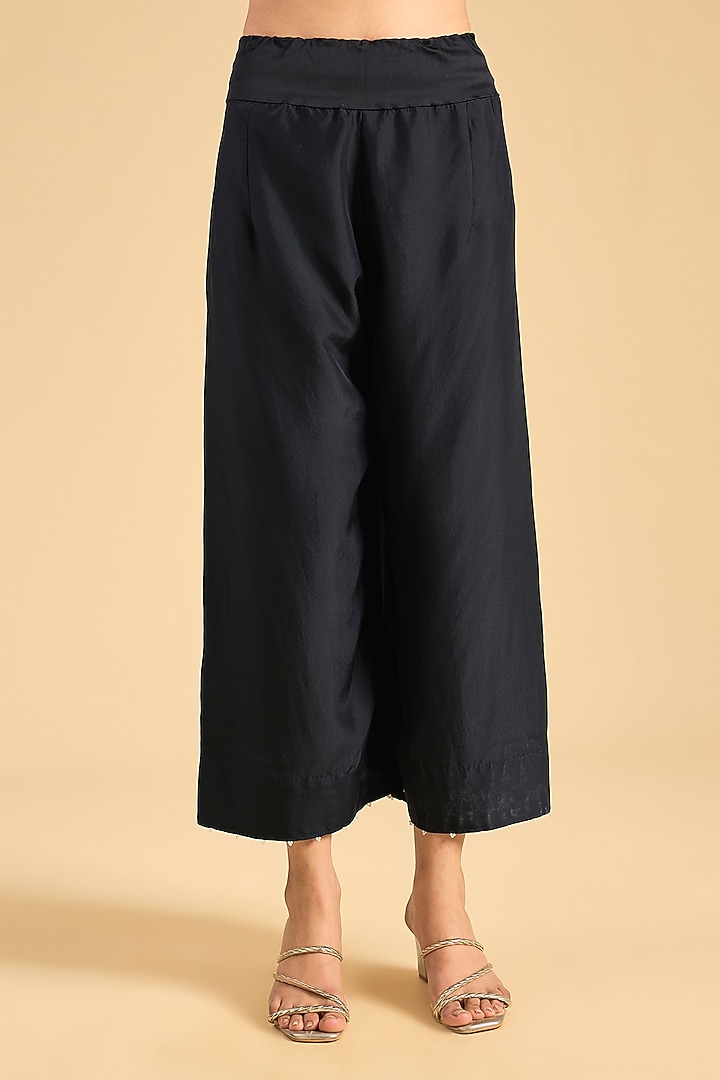 Black Dupion Silk Mirror Work Kaftan Set by Minaxi Dadoo at Pernia's Pop Up Shop