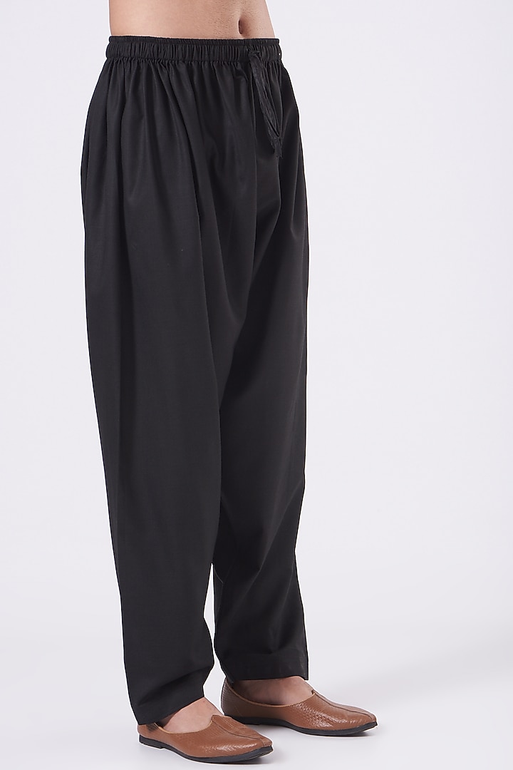 Black Pathani Kurta Set by Manish Nagdeo Men at Pernia's Pop Up Shop