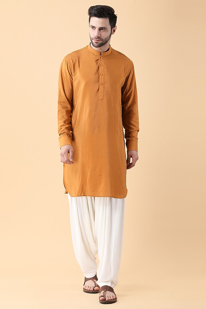 Mustard Ruby Cotton Silk Printed Bundi Jacket Set by Manish Nagdeo Men at Pernia's Pop Up Shop