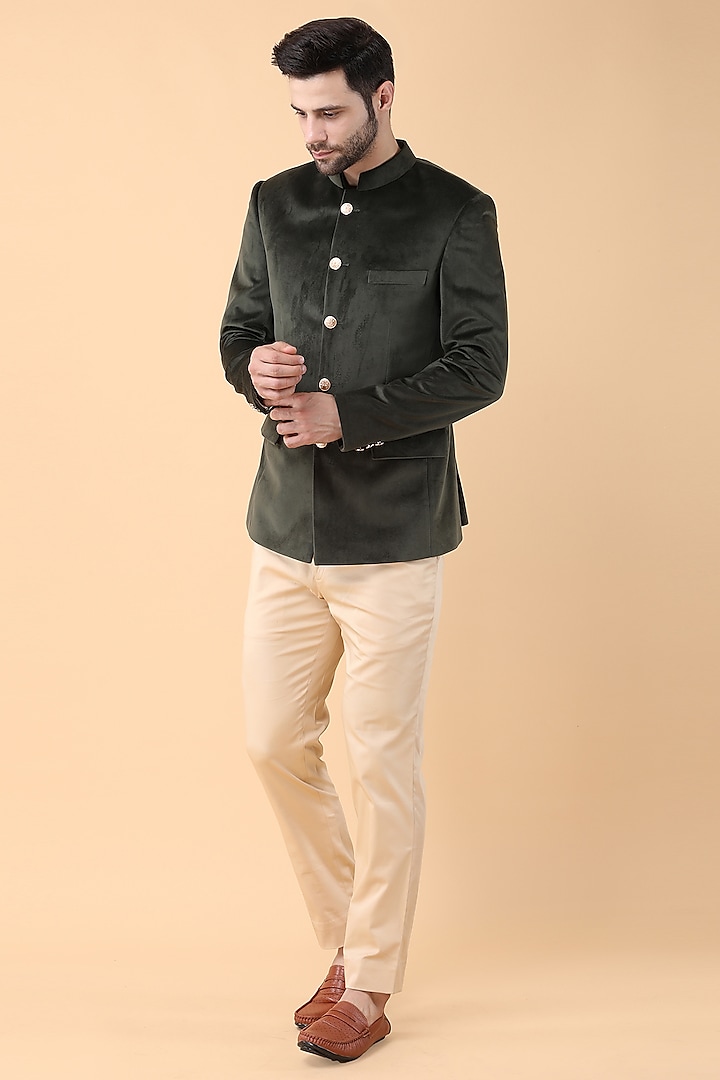 Emerald Green Velvet Wedding Bandhgala Set by Manish Nagdeo Men at Pernia's Pop Up Shop