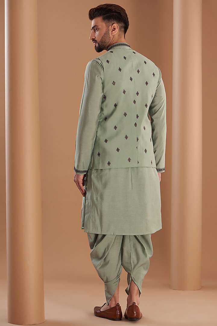 Green Modal Embroidered Indowestern Set by Manish Nagdeo Men at Pernia's Pop Up Shop
