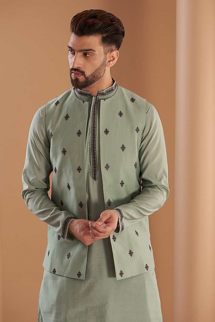 Green Modal Embroidered Indowestern Set by Manish Nagdeo Men at Pernia's Pop Up Shop