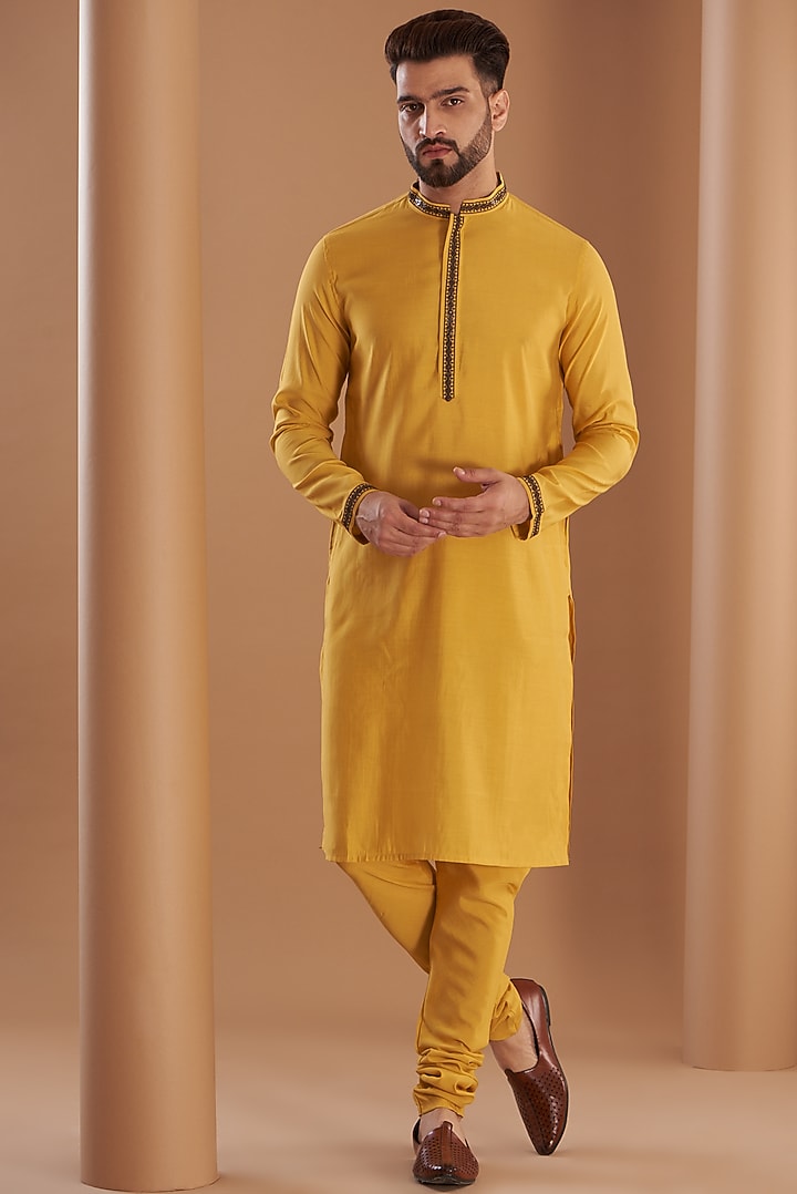 Yellow Modal Embroidered Indowestern Set by Manish Nagdeo Men at Pernia's Pop Up Shop