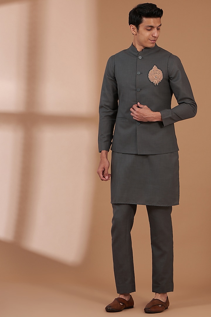 Dark Grey Matka Cotton Embroidered Bundi Set by Manish Nagdeo Men