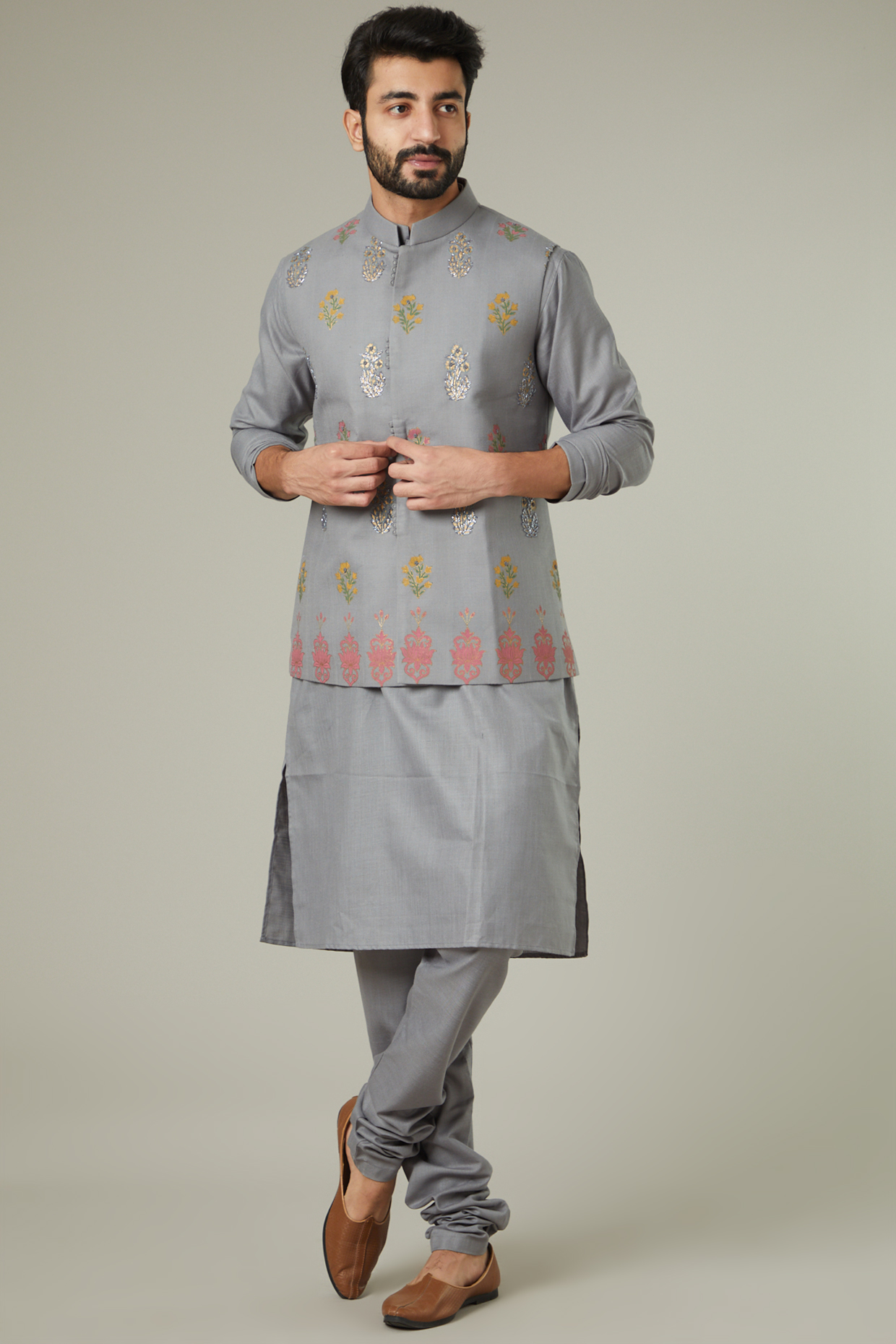 Grey Embroidered Bundi Jacket With Kurta Set by Manish Nagdeo Men at Pernia's Pop Up Shop