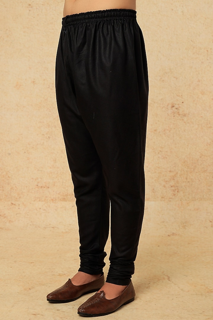 Black Ruby Silk Hand Embroidered Wedding Indowestern Set by Manish Nagdeo Men at Pernia's Pop Up Shop