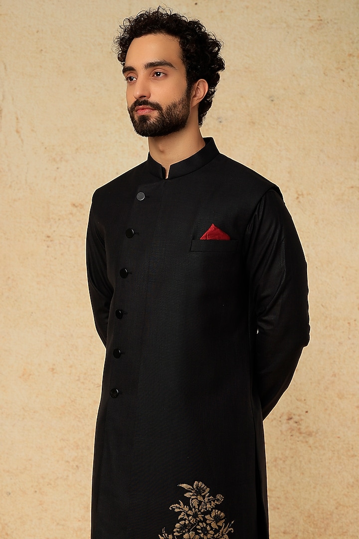 Black Ruby Silk Hand Embroidered Wedding Indowestern Set by Manish Nagdeo Men at Pernia's Pop Up Shop