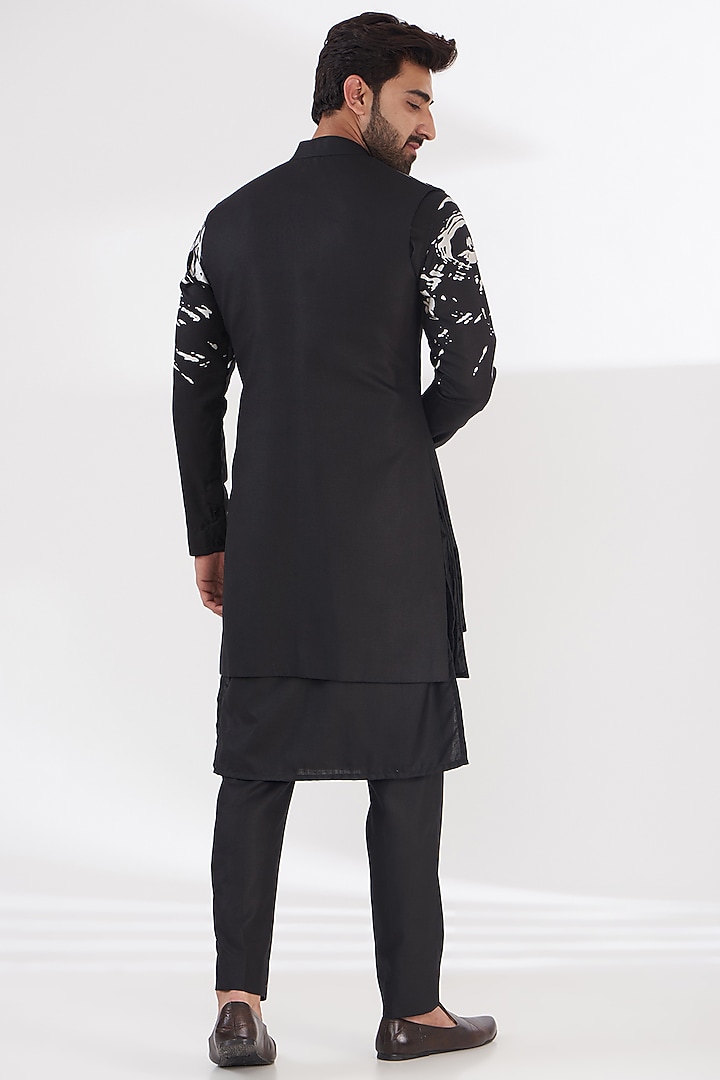 Black Ruby Silk Printed & Embroidered Indowestern Set by Manish Nagdeo Men at Pernia's Pop Up Shop
