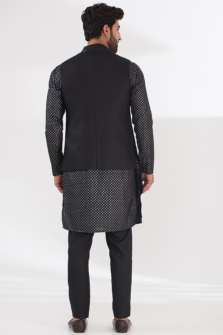 Black Ruby Silk Printed Asymmetric Bundi Jacket Set by Manish Nagdeo Men at Pernia's Pop Up Shop
