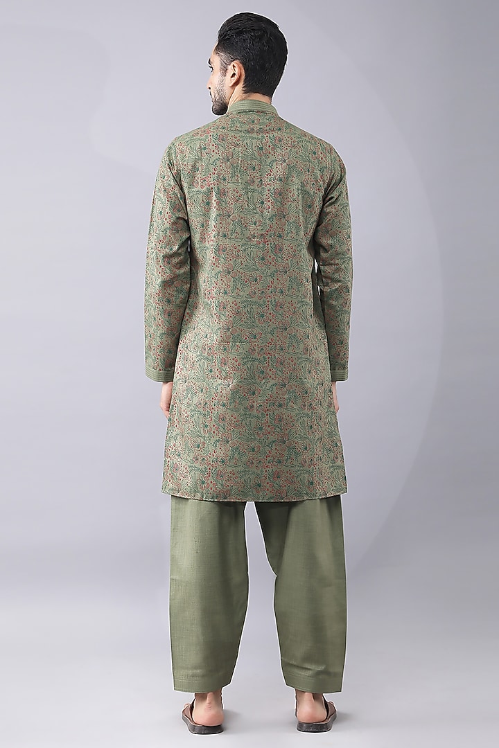 Green Ruby Silk Printed & Thread Work Kurta Set by Manish Nagdeo Men at Pernia's Pop Up Shop