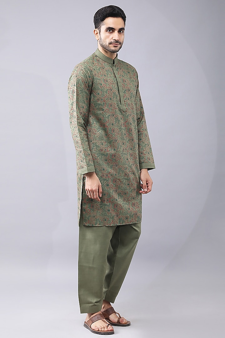 Green Ruby Silk Printed & Thread Work Kurta Set by Manish Nagdeo Men at Pernia's Pop Up Shop