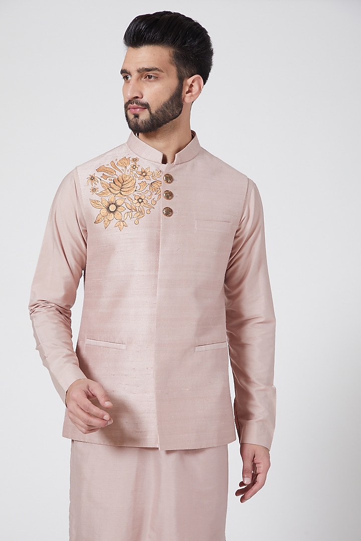 Light Pink Embroidered Kurta Set For Boys by Manish Nagdeo - Kids at Pernia's Pop Up Shop