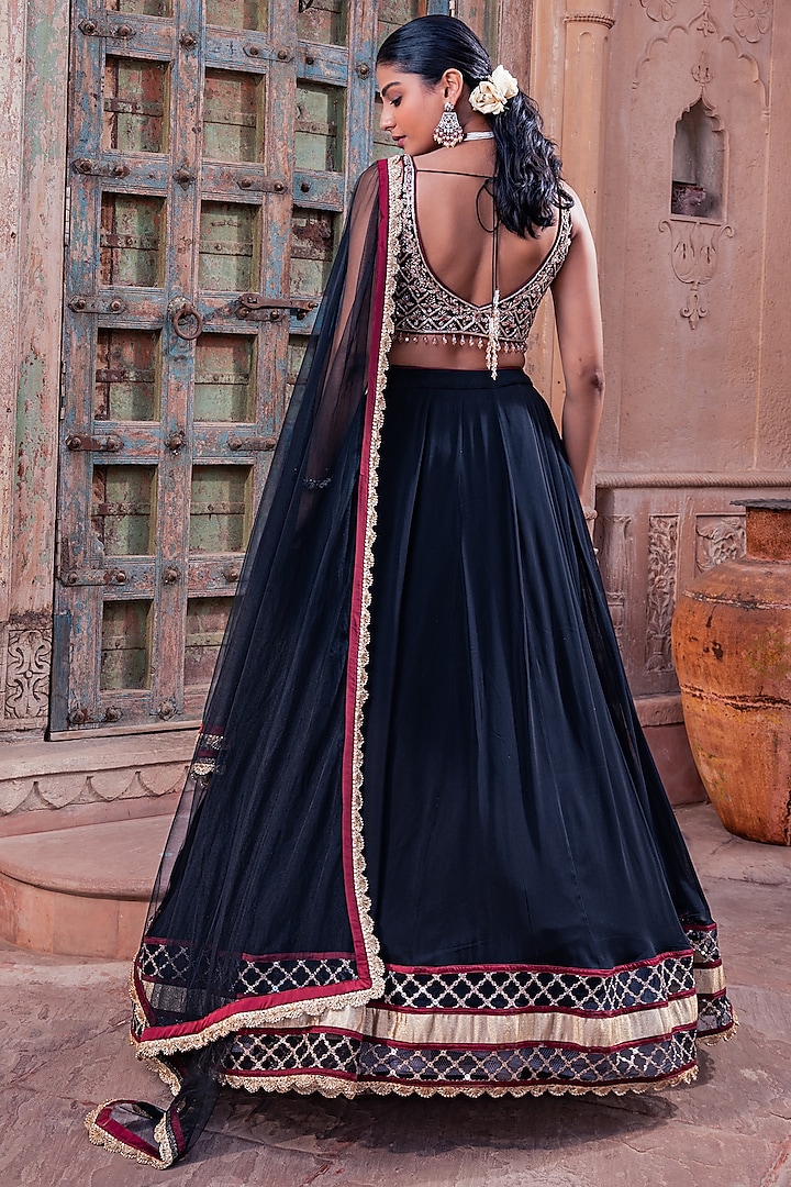 Black Net & Viscose Georgette Wedding Lehenga Set by MeenaGurnam at Pernia's Pop Up Shop