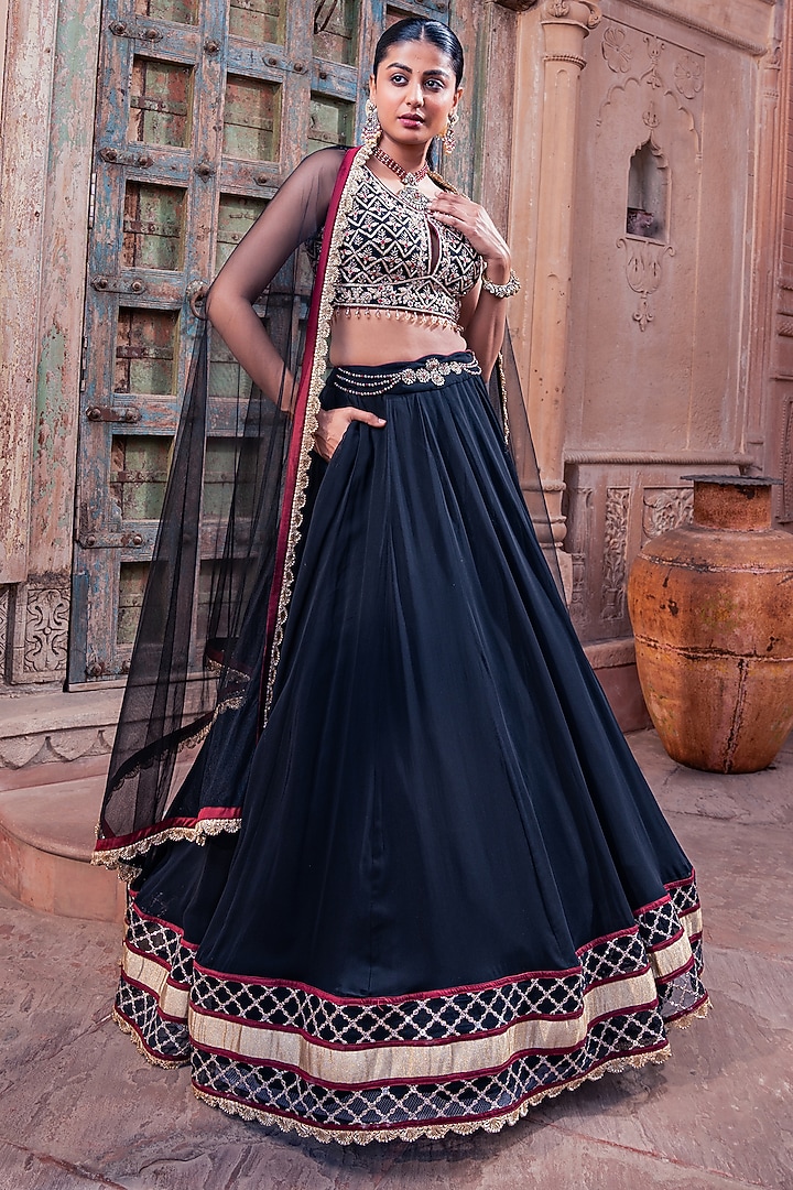 Black Net & Viscose Georgette Wedding Lehenga Set by MeenaGurnam at Pernia's Pop Up Shop