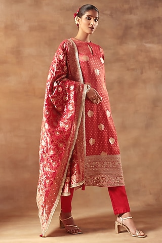 Red Tissue Jacquard Zari Work Kurta Set by MeenaGurnam