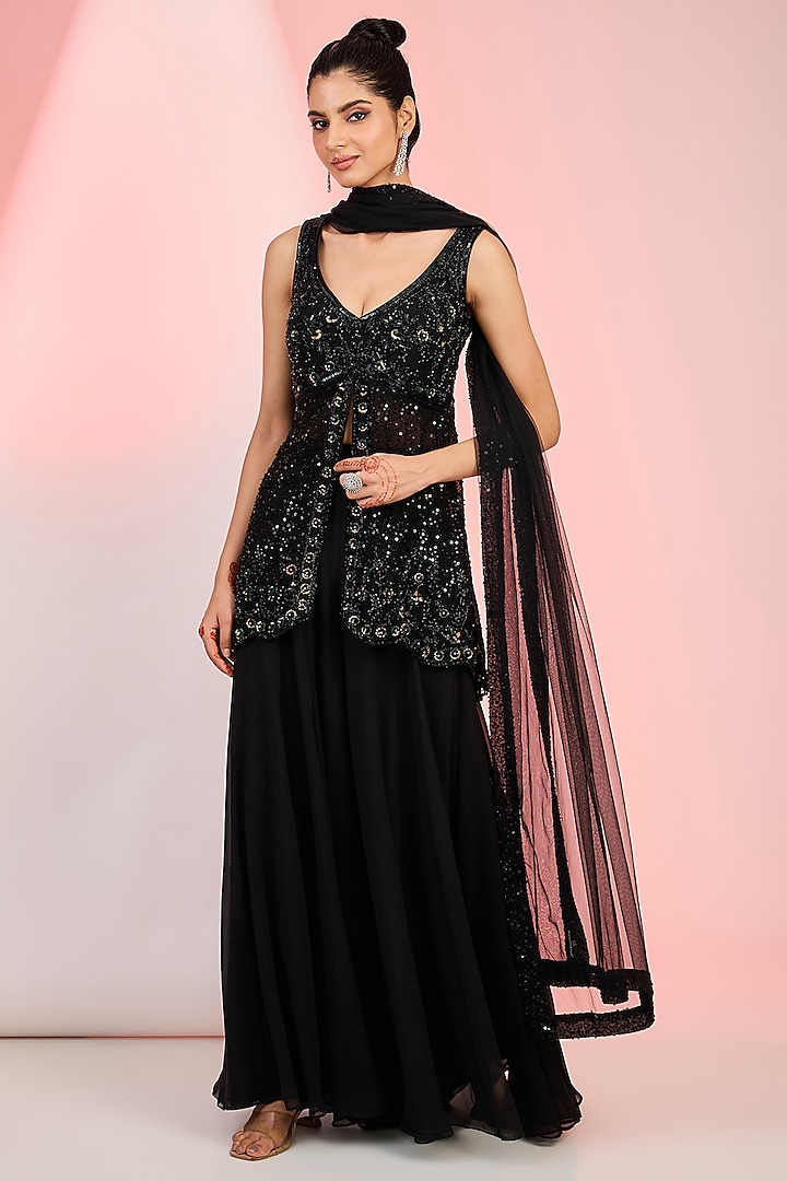 Black Georgette Cutdana & Sequins Embroidered Kurta Set by MeenaGurnam at Pernia's Pop Up Shop