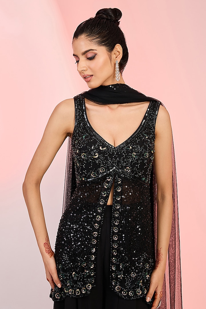 Black Georgette Cutdana & Sequins Embroidered Kurta Set by MeenaGurnam at Pernia's Pop Up Shop