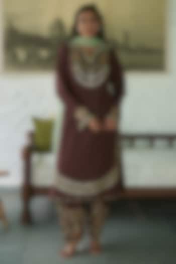 Coffee Brown Silk Sequins Embellished Kurta Set by MeenaGurnam at Pernia's Pop Up Shop
