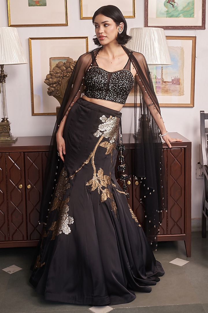 Black Jacquard Cutdana Embellished Wedding Lehenga Set by MeenaGurnam at Pernia's Pop Up Shop
